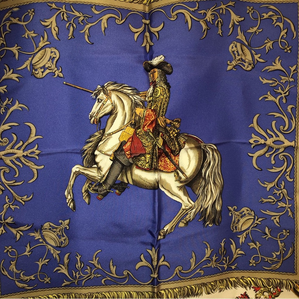 Hermès Vintage Authentic“LVDOVICVS MAGNVS” Blue Multi💯%Silk Scarf - Picture 5 of 15